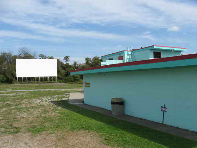 Twin Hi-Way Drive-In - 2013 Photo